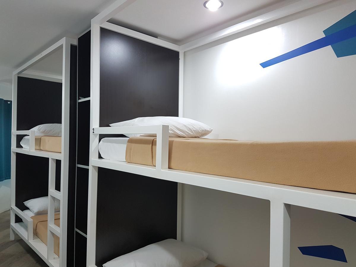 1521 Hostel Lapu-Lapu City Eksteriør bilde