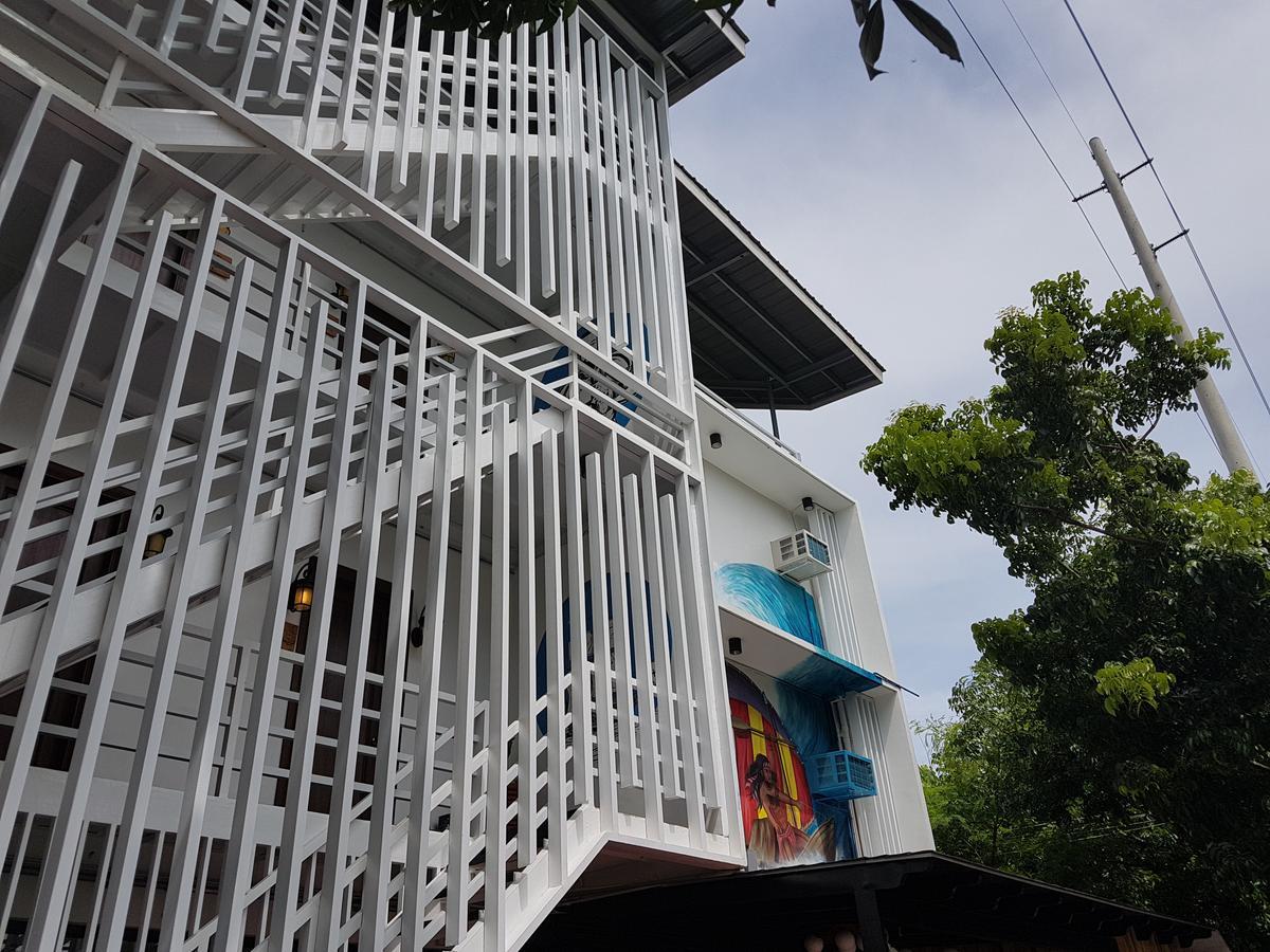 1521 Hostel Lapu-Lapu City Eksteriør bilde